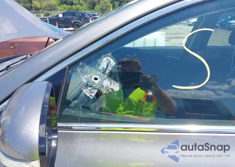 2018 Kia Sorento 3.3L Ex from USA, damaged, VIN 5XYPH4A59JG395977